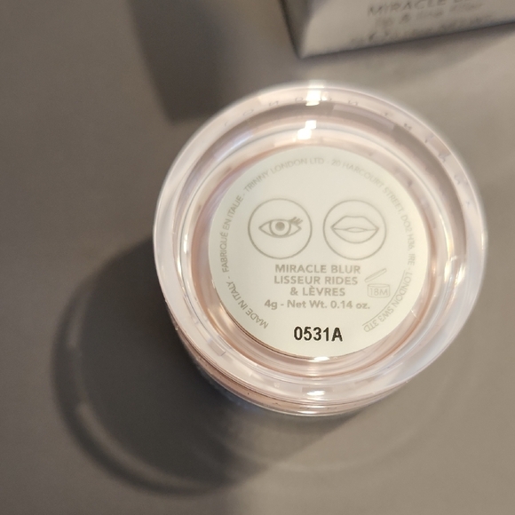 Trinny London Miracle Blur Lip & Line Filler -New - Picture 4 of 4